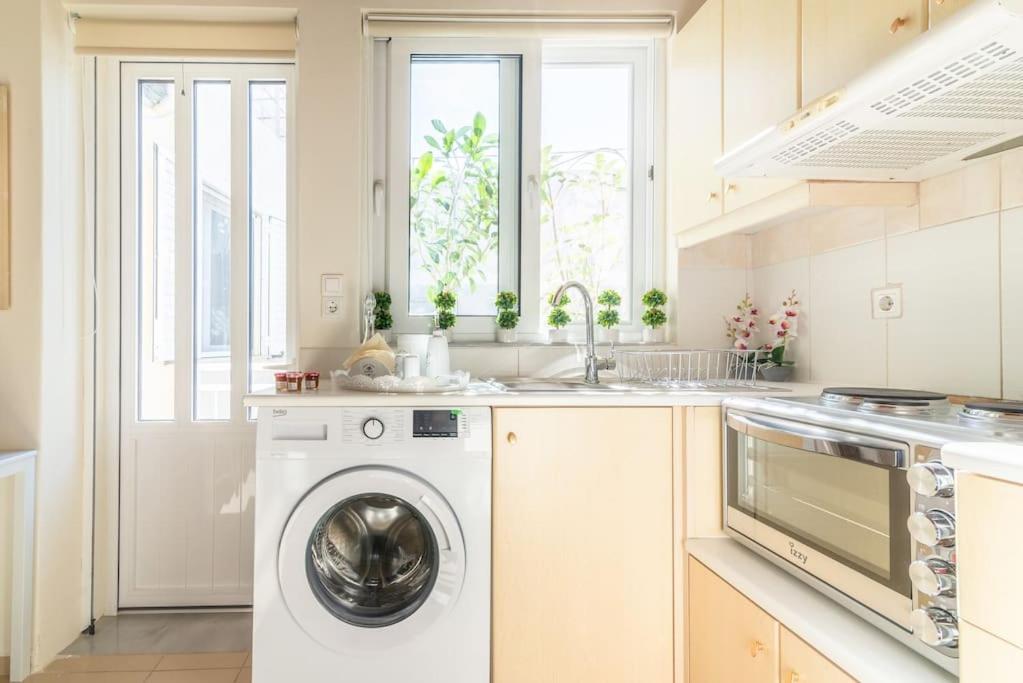 Cozy Apartment In The Heart Of City Center Heraklion  Bagian luar foto
