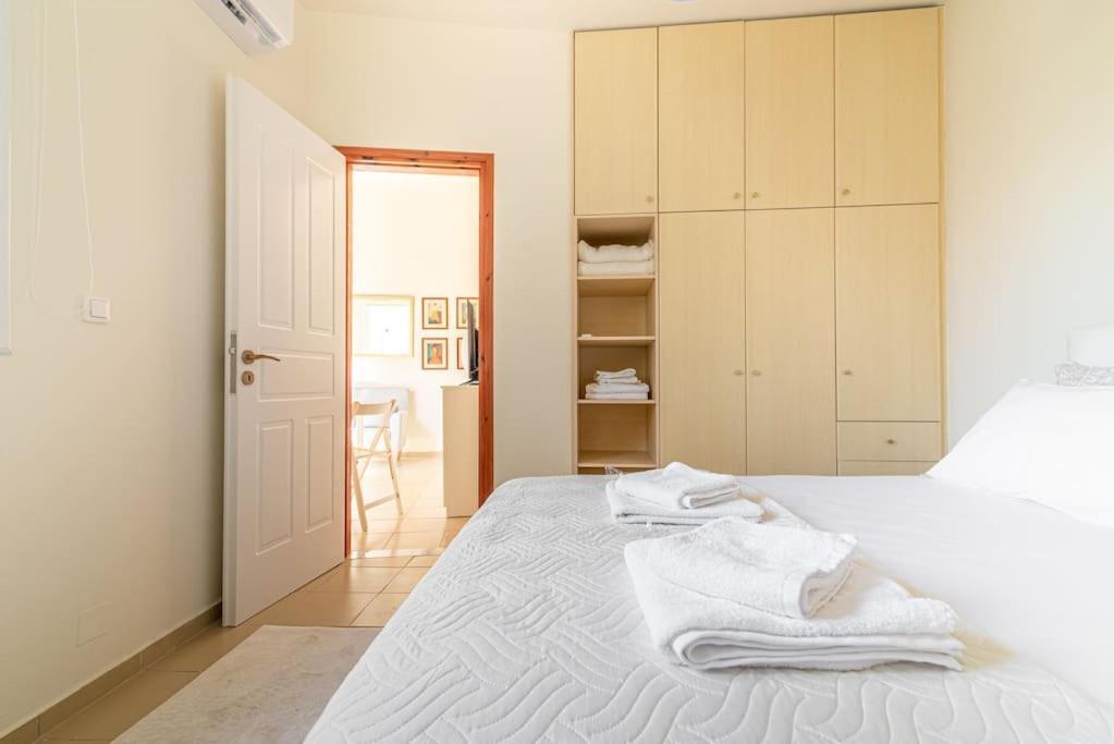 Cozy Apartment In The Heart Of City Center Heraklion  Bagian luar foto